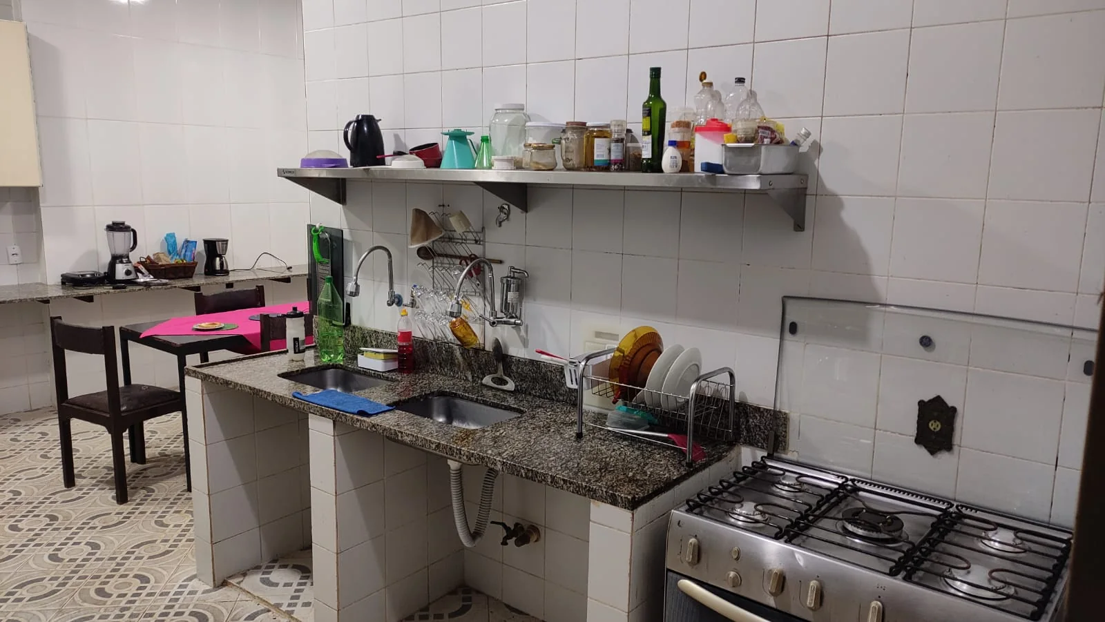 Espaço para refeições da clínica parceira